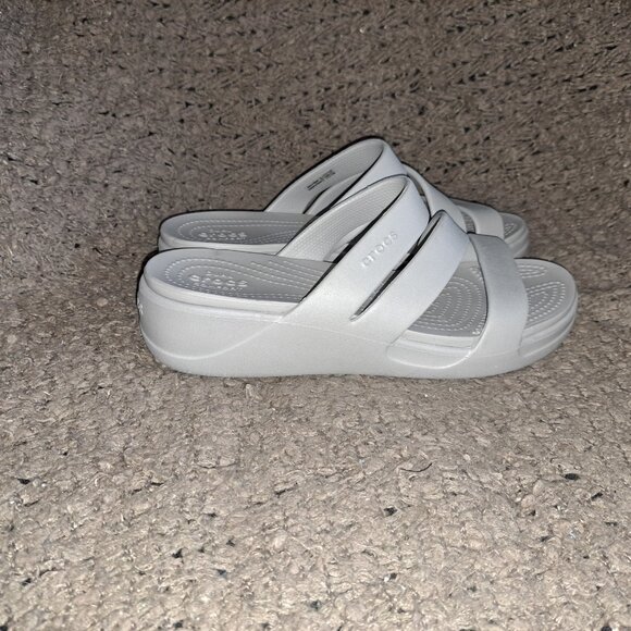 CROCS-Monterey Grey DUAL COMFORT Strappy Wedge Sandals/Slides-Size 10-NWOB - Picture 5 of 8